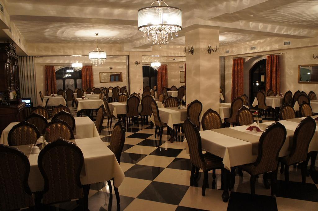 Dworska Elektrownia Hotel Kędzierzyn-Koźle Exterior foto