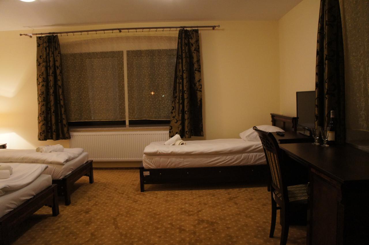 Dworska Elektrownia Hotel Kędzierzyn-Koźle Exterior foto